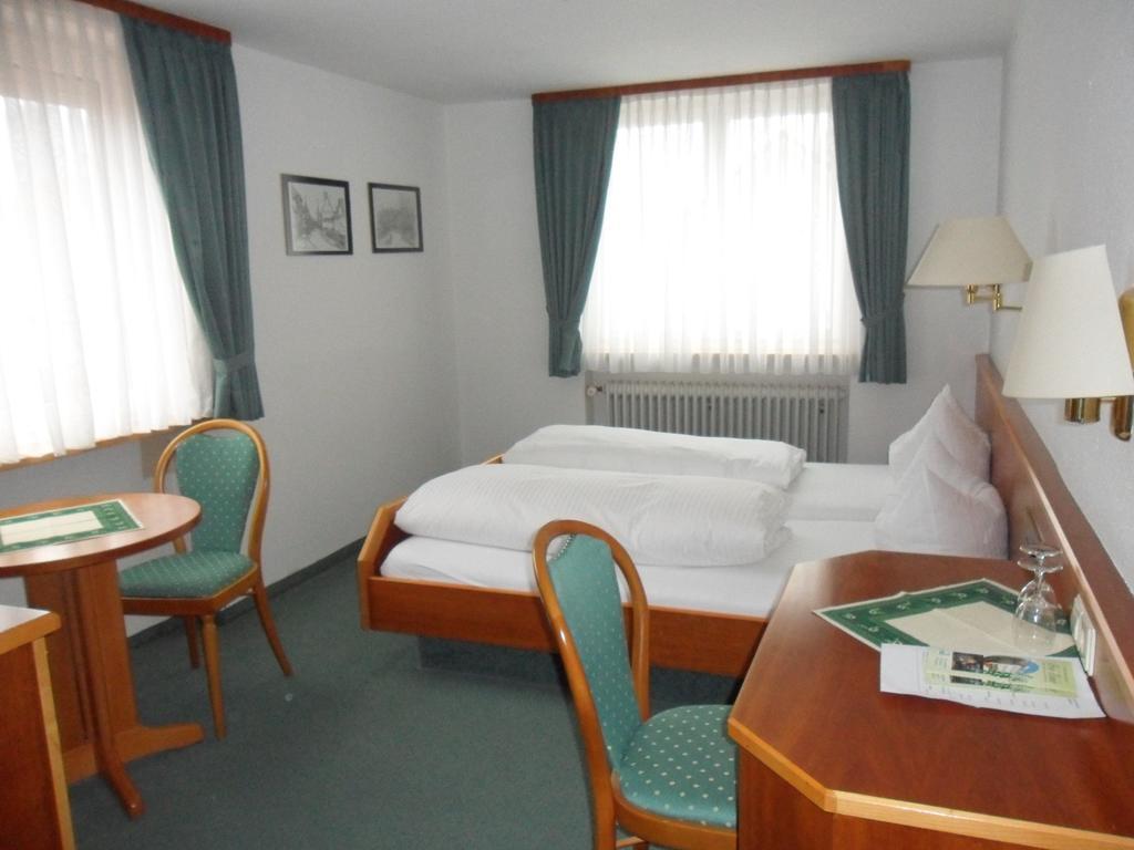 Kuner Weitzel Landgasthof Frohe Einkehr Gbr Merzhausen Room photo